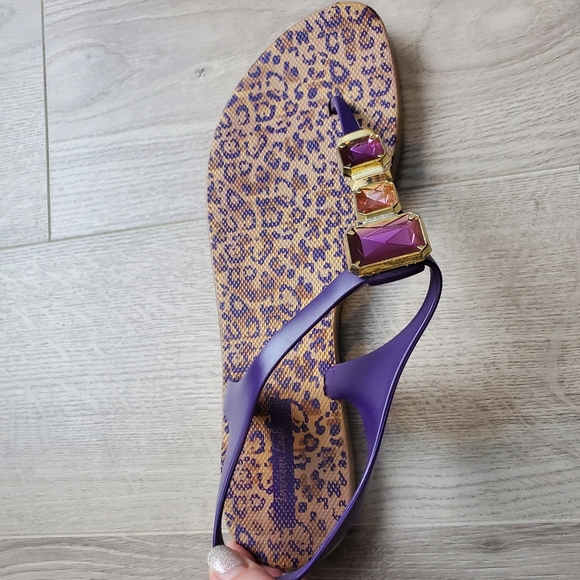 American Eagle Sandals - Picture 2 of 4